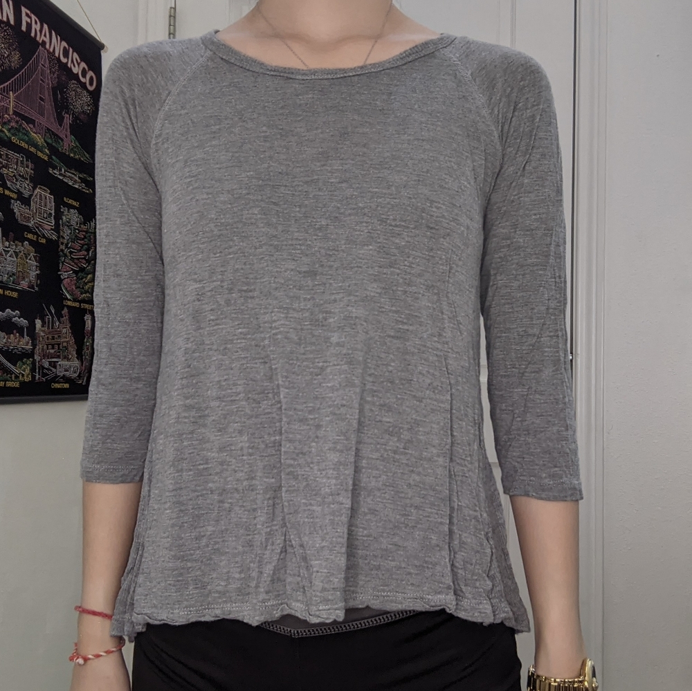 Flowy mid-sleeve shirt